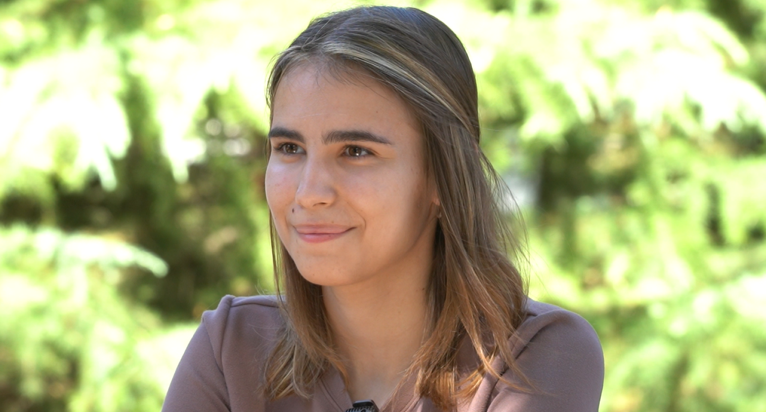 Sara Mijić sa samo 13 godina osvaja šahovski svet, upoznajte fide majstorku iz Stare Pazove