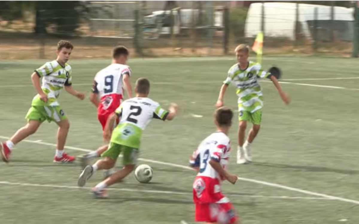 Surčin: OŠ "Stevan Sremac" pobedila OŠ "Dušan Vukasović Diogen" Petrovčić 1:0